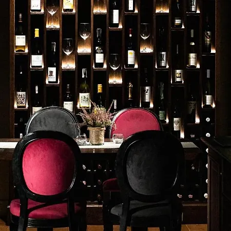 Palac Warlity أولشتينيك