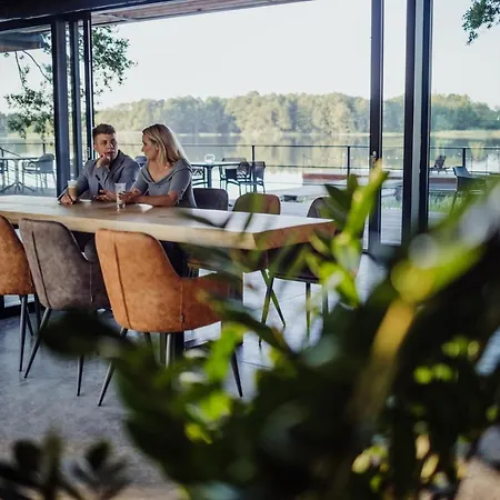 Palac Warlity شقة فندقية 4*