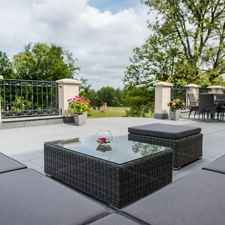 Palac Warlity 4* أولشتينيك