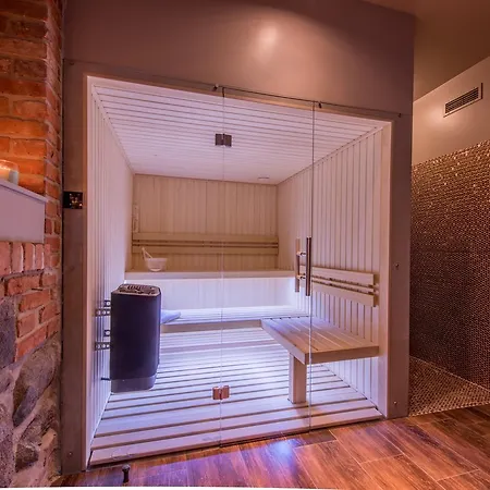 Hotel apartamentowy Pałac Warlity 4*